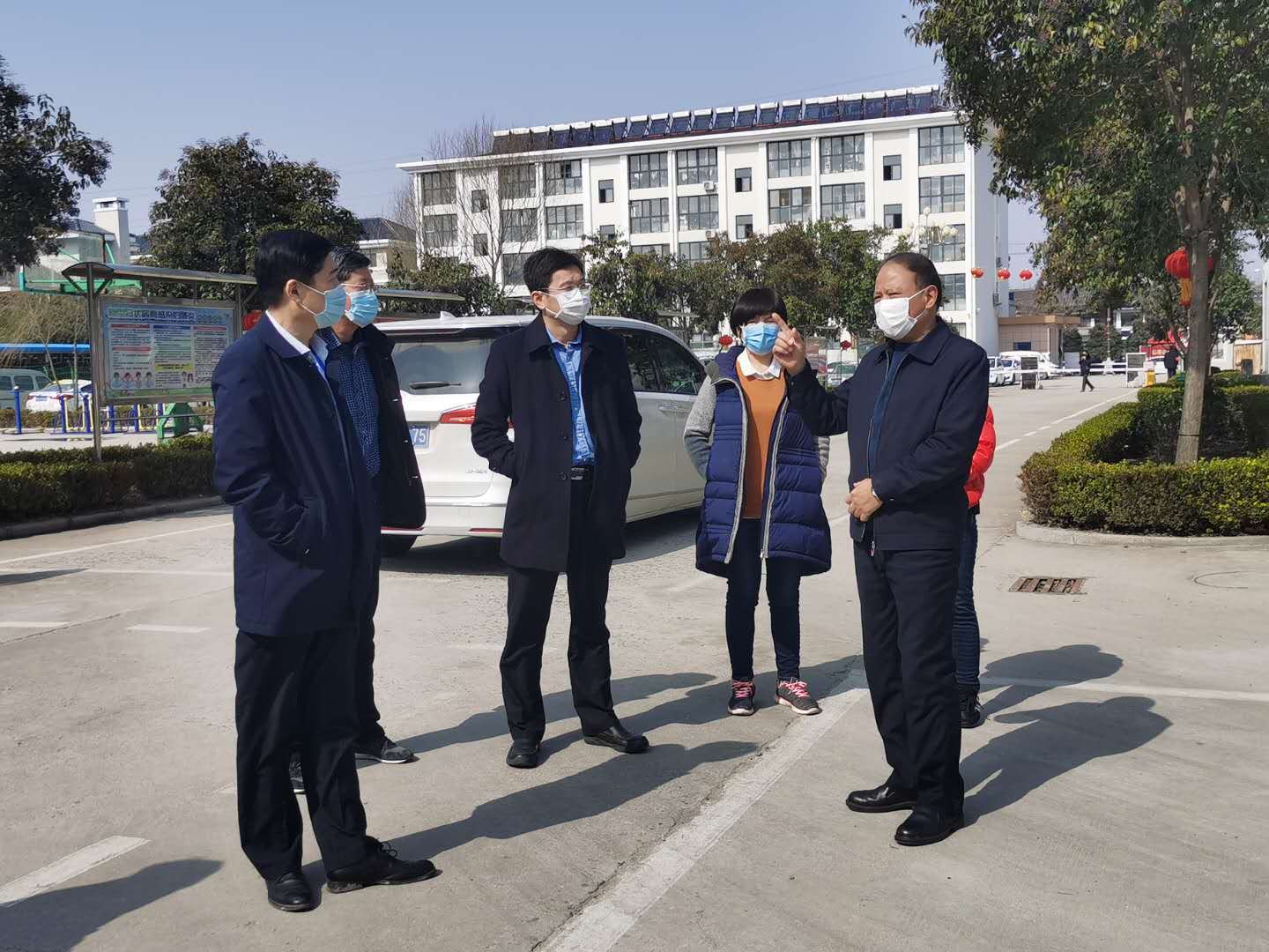 坚持党建引领 护航企业复产复工